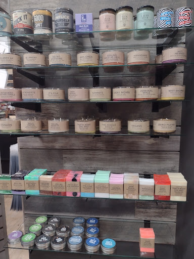 Tobacco Shop «Quonset Hut», reviews and photos, 3235 Cleveland Ave NW, Canton, OH 44709, USA