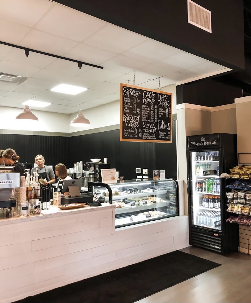 Maggie's Be Café 49426