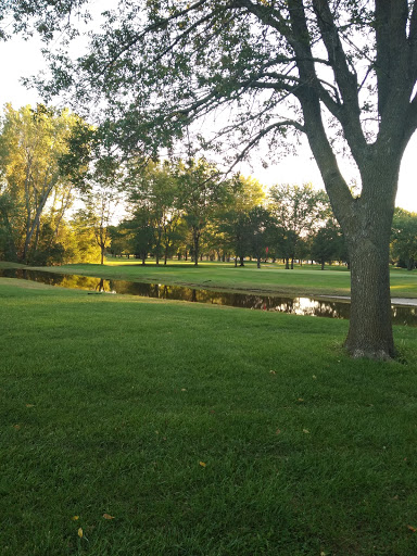 Golf Course «Fox Run Golf Course», reviews and photos, 3001 Macineery Dr, Council Bluffs, IA 51501, USA