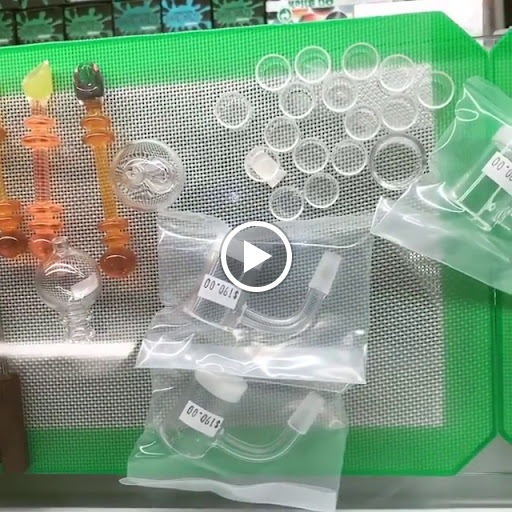 Tobacco Shop «Carbon Glass Tech Smoke Shop», reviews and photos, 5840 Stirling Rd, Hollywood, FL 33021, USA