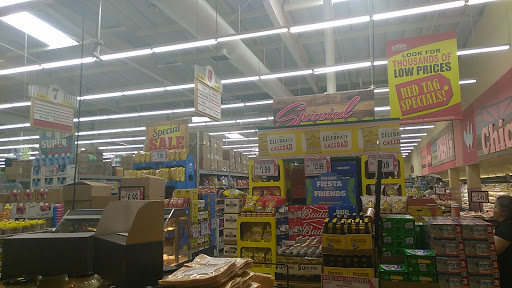 Grocery Store «Superior Grocers», reviews and photos, 11202 Crenshaw Blvd, Inglewood, CA 90303, USA