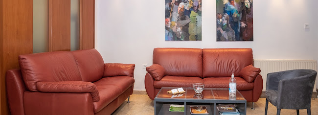 Dr.Dr.med.dent. Ζήσης Βασίλειος, Επίκουρος Καθηγητής Στοματολογίας EUC, Περιοδοντολόγος- Ζήσης Στέφανος, Περιοδοντολόγος. - Οδοντίατρος