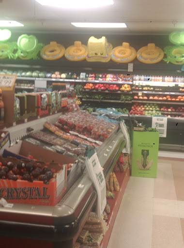 Grocery Store «Piggly Wiggly Hilton Head», reviews and photos, 1 N Forest Beach Dr, Hilton Head Island, SC 29928, USA