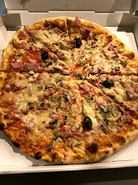Plats et boissons du Pizzas à emporter Pizzas du terroir à Veauche - n°11