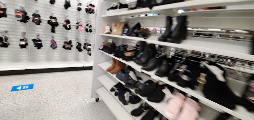 Clothing Store «Ross Dress for Less», reviews and photos, 1844 E Ridge Pike, Royersford, PA 19468, USA