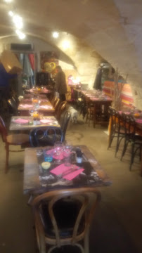 Atmosphère du Restaurant français Restaurant Arles - La Mule Blanche - n°16