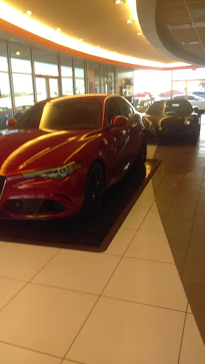 Car Dealer «Alfa Romeo FIAT of McKinney», reviews and photos, 800 N Central Expy, McKinney, TX 75070, USA