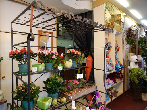 Florist «Anthony Market Flowers», reviews and photos, 402 W Court St, Flint, MI 48503, USA