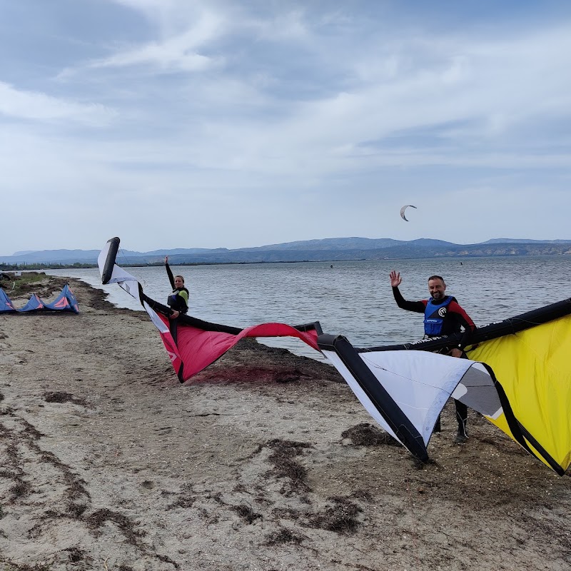 Olixkite 1 - Point Étang - École de kitesurf - Wingfoil - Foil tracté