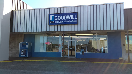 Goodwill, 2707 Highway 90 # 14, Gautier, MS 39553, USA, 