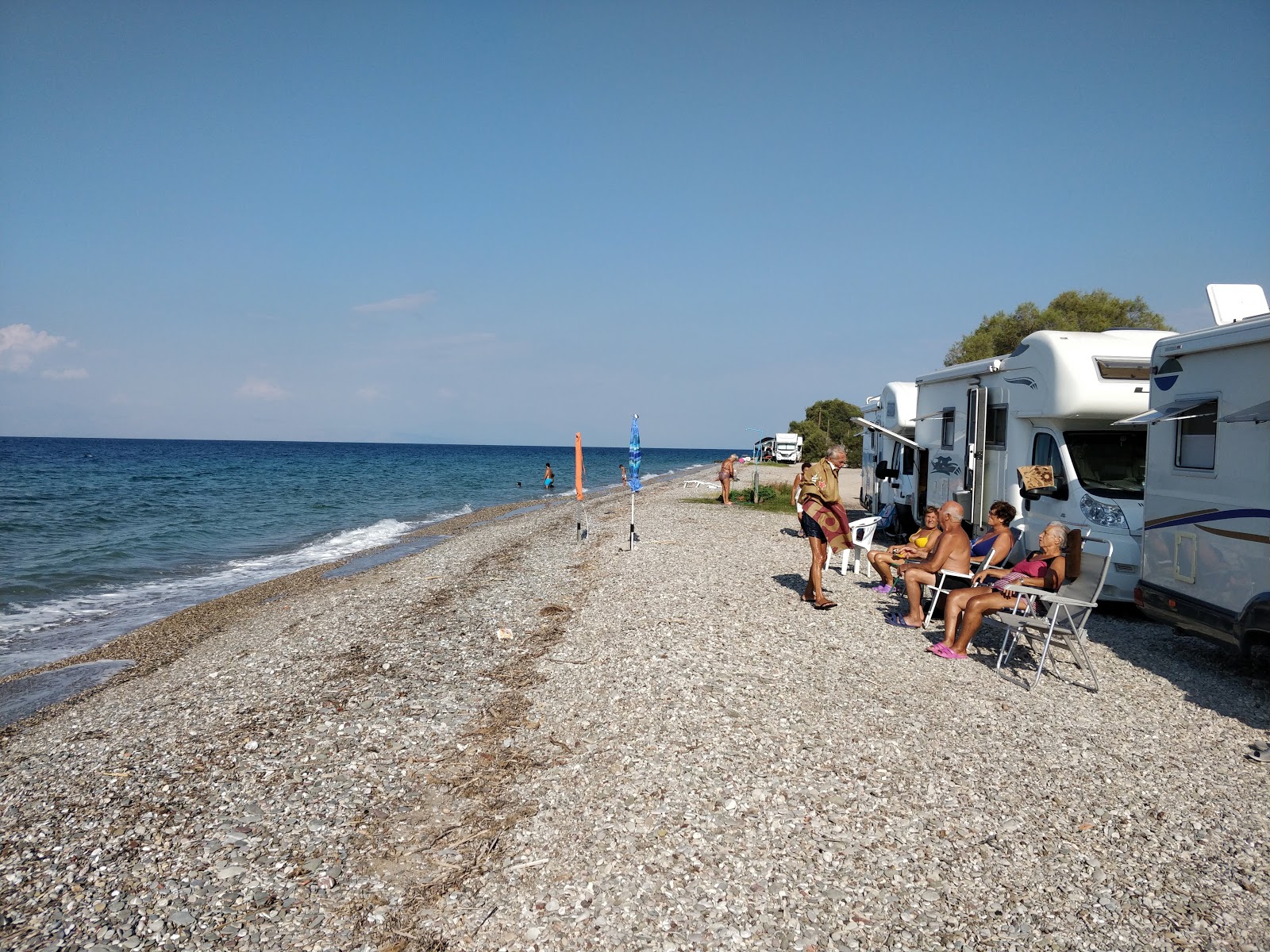 Fotografie cu Diakopto beach cu nivelul de curățenie înalt