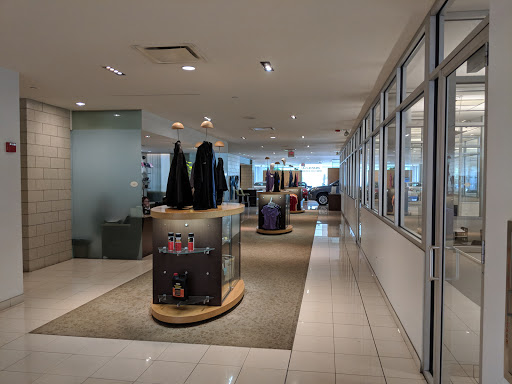 Lexus Dealer «Woodfield Lexus», reviews and photos, 350 E Golf Rd, Schaumburg, IL 60173, USA