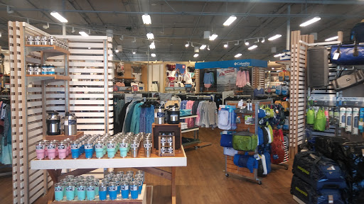 Marine Supply Store «West Marine», reviews and photos, 1250 Rosecrans St, San Diego, CA 92106, USA