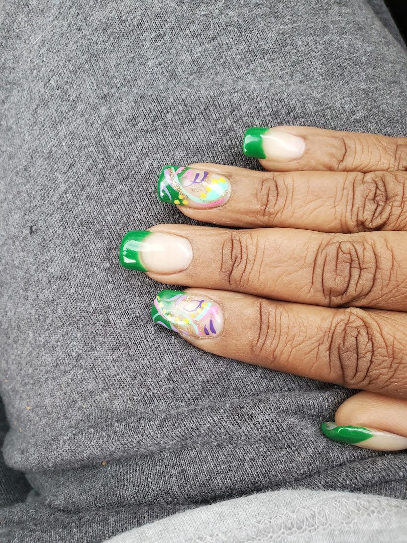 Jade's Nails