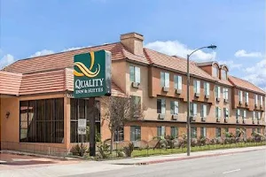 Quality Inn & Suites Bell Gardens-Los Angeles image