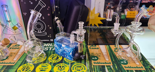 Tobacco Shop «Wizard Hat Smoke Shop», reviews and photos, 2406 W Parmer Ln #96, Austin, TX 78727, USA