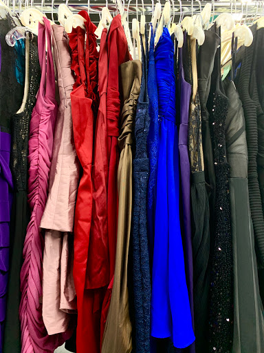 Thrift Store «Hope of the Valley Rescue Mission Thrift Store», reviews and photos, 18167 Chatsworth St, Granada Hills, CA 91344, USA