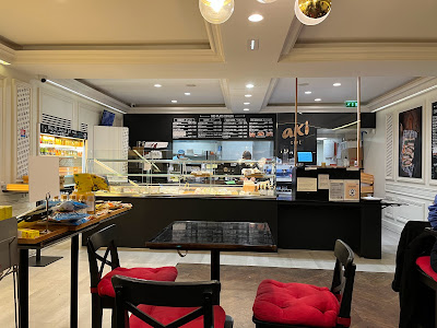 Aki Café à Paris