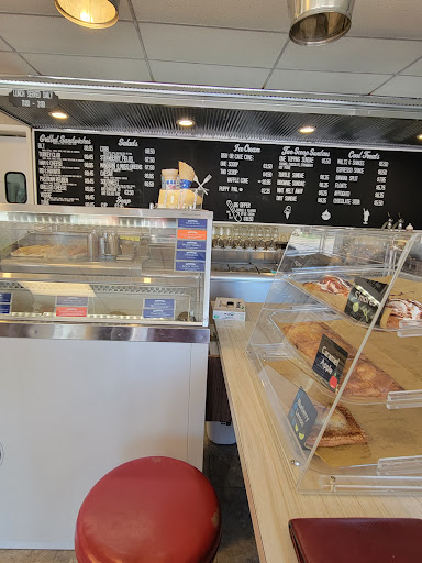 Ice Cream Shop «The Milk Pail», reviews and photos, 36 W Marshall St, Rice Lake, WI 54868, USA