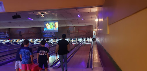 Bowling Alley «Rockville Centre Lanes», reviews and photos, 100 Maple Ave, Rockville Centre, NY 11570, USA