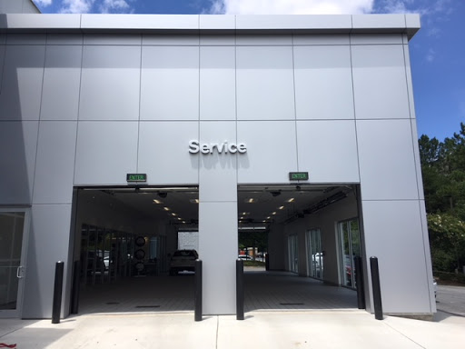 Car Dealer «North Point Volvo», reviews and photos, 1570 Mansell Rd, Alpharetta, GA 30009, USA