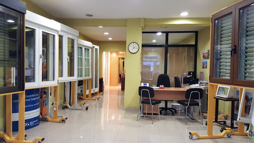 Industrias Marquino, S.L. Carpinteria de Aluminio y P.V.C. Cerrajería.