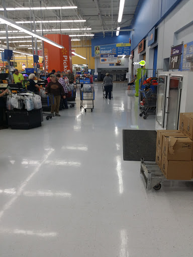 Department Store «Walmart Supercenter», reviews and photos, 915 N Chancery St, McMinnville, TN 37110, USA