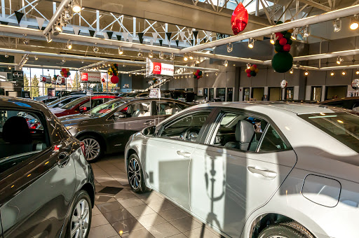 Toyota Dealer «Oakbrook Toyota», reviews and photos, 550 E Ogden Ave, Westmont, IL 60559, USA