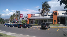 Centro Comercial Urbanización El Condado