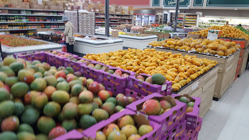 Asian Grocery Store «Hong Phat Food Center», reviews and photos, 101 SE 82nd Ave, Portland, OR 97216, USA