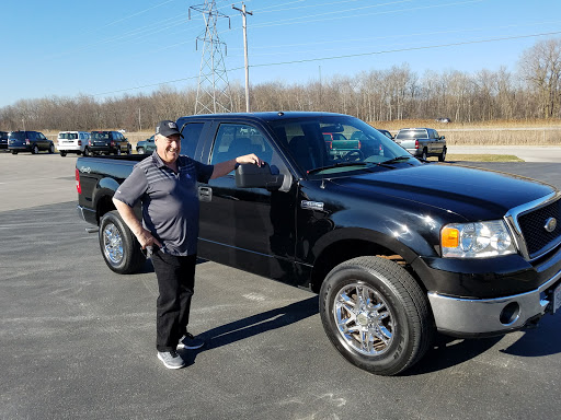 Used Car Dealer «Specialty Auto Sales & Service», reviews and photos, 2468 Deerfield Ln E, Suamico, WI 54173, USA