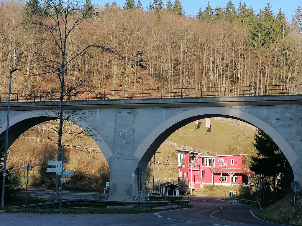 Viadukt-Parkplatz