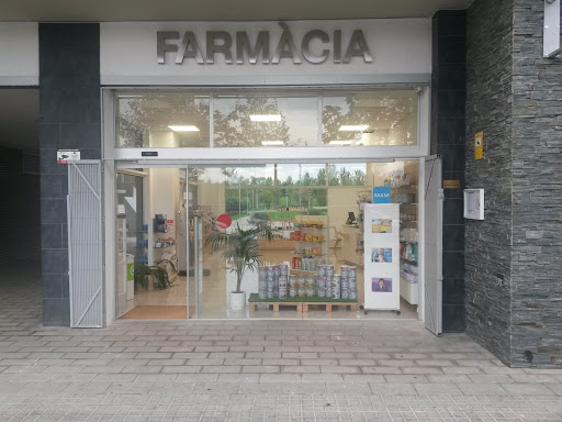 Información y opiniones sobre FARMACIA EIXAMPLE BLAU de San Adrián Del Besós
