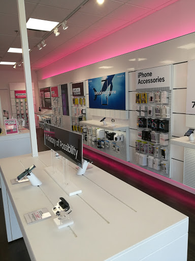 Cell Phone Store «T-Mobile», reviews and photos, 345 Main St, Tewksbury, MA 01876, USA