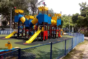 Almendra Park image