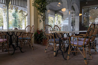 Atmosphère du Restaurant français Empire Café à Vichy - n°1