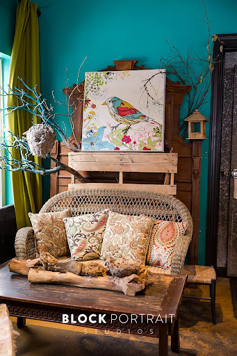 La Petite Fleur, 259 Prescott St, St Paul, MN 55107, USA, 