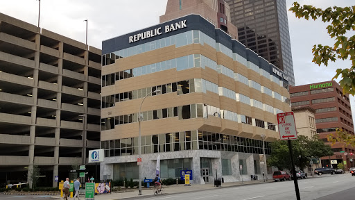 Health Insurance Agency «Humana Inc», reviews and photos