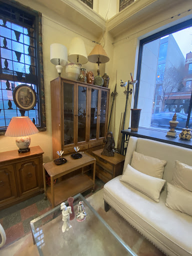 Thrift Store «New Elephant Resale Shop Of Chicago, NFP», reviews and photos, 2325 N Clark St, Chicago, IL 60614, USA