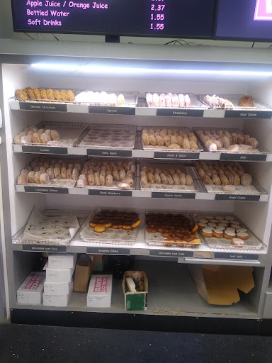 Dessert Shop «Home Cut Donuts, Inc.», reviews and photos, 815 W Jefferson St, Joliet, IL 60435, USA