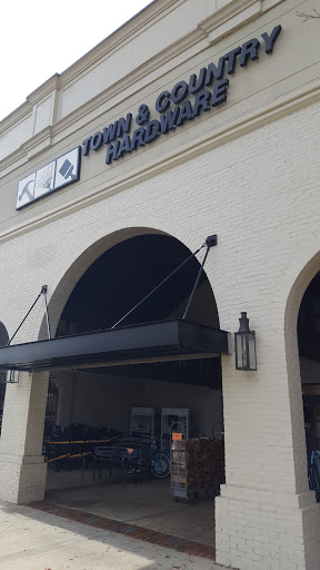 Hardware Store «Town & Country Hardware», reviews and photos, 8111 Creedmoor Rd, Raleigh, NC 27613, USA