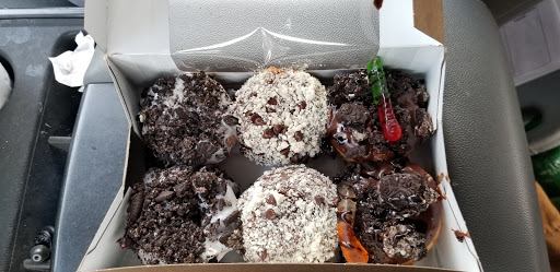 Donut Shop «Peace, Love and Little Donuts of Bethel Park», reviews and photos, 100 Broughton Rd, Bethel Park, PA 15102, USA