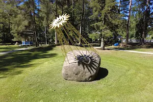 Monument "Sun" image