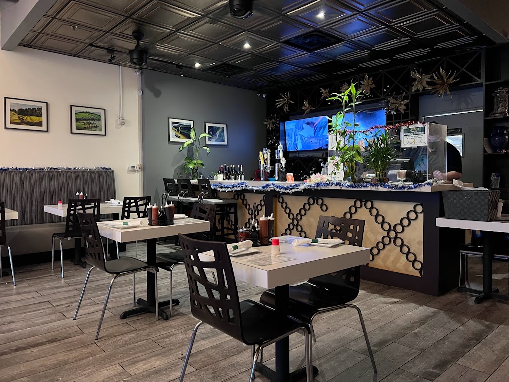 Basilic Vietnamese Grill 33181