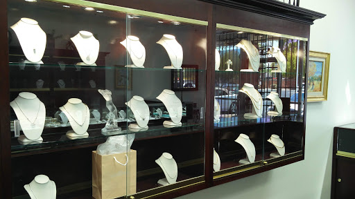 Jewelry Store «E.D. Marshall Jewelers Tempe», reviews and photos, 7650 S McClintock Dr Suite 102, Tempe, AZ 85284, USA