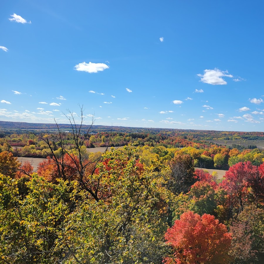 Rattlesnake Point Conservation Area (Reservations Required)
