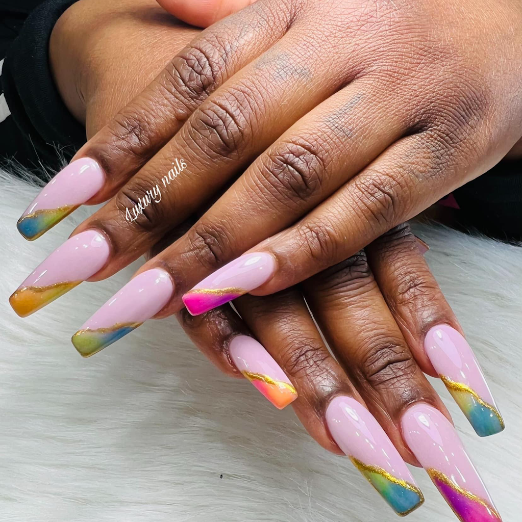 Luxury Nails Cedar Rapids, IA 52403 Services and Reviews