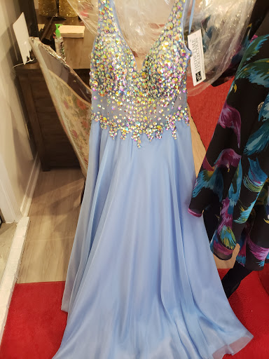 Bridal Shop «Bells & Bows Bridal and Formal Wear Boutique», reviews and photos, 1400 Spring Hill Ave, Mobile, AL 36604, USA