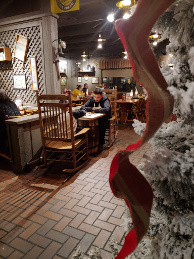 American Restaurant «Cracker Barrel Old Country Store», reviews and photos, 350 W 120th Ave, Northglenn, CO 80234, USA