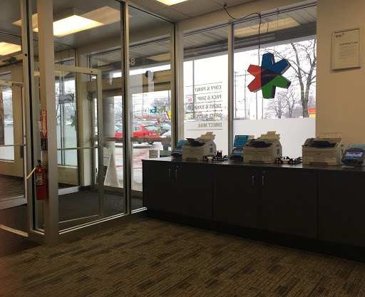 Print Shop «FedEx Office Print & Ship Center», reviews and photos, 844 N Rolling Rd, Catonsville, MD 21228, USA